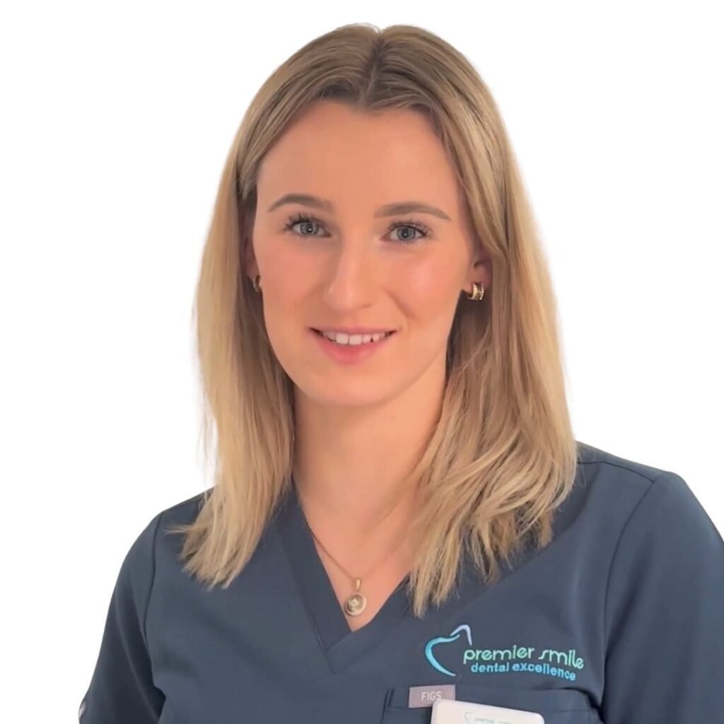 Dr Nooshin Vasfi Owner and General Dentist Nome cliente 1